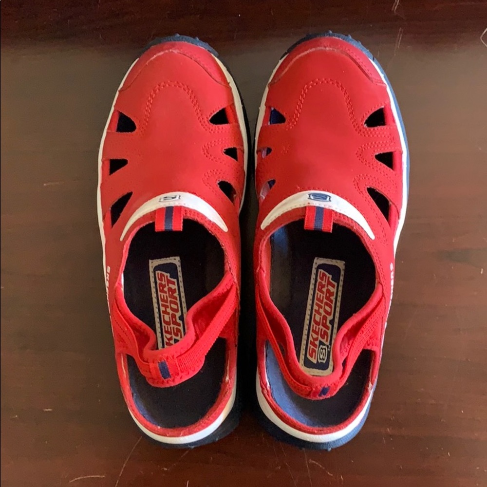 NEW Skechers Sport Athletic Shoes